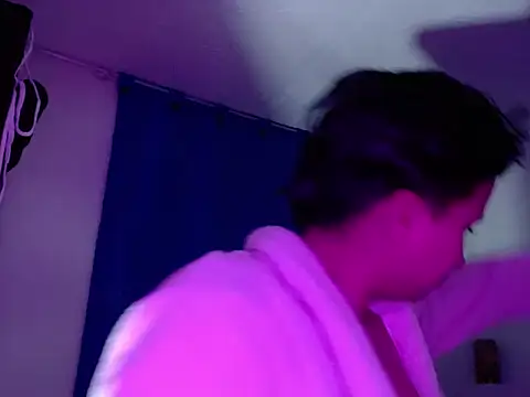 Im_Milan_Rs's cam snapshot