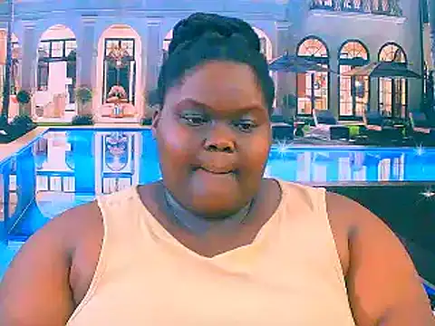 EbonyHotBuns's cam snapshot