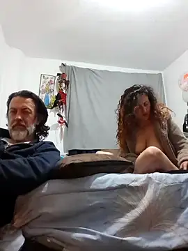 jeans_and_emma's cam snapshot