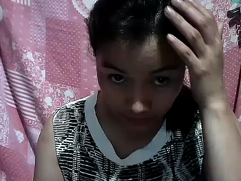 CreamyPussy30's cam snapshot