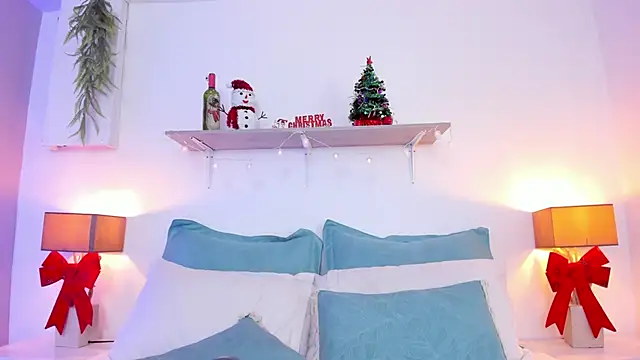 LuciaBenett_'s cam snapshot