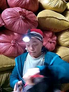 Minnakutew20 live sex cam