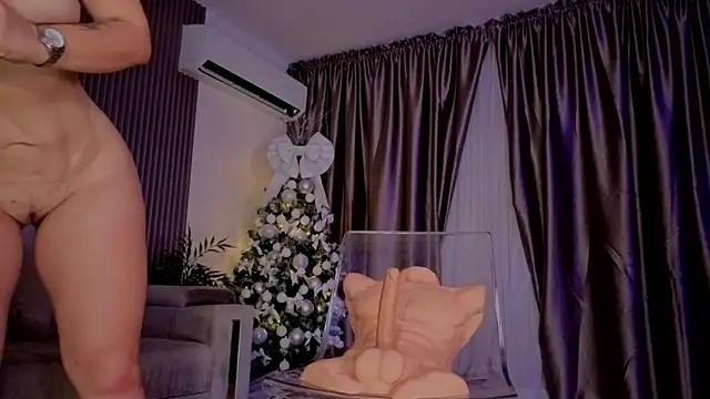 HannaByron's cam snapshot