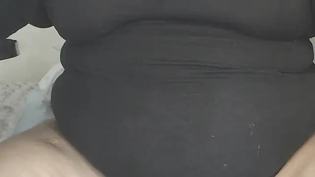 lovemyfatpussy's cam snapshot