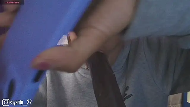 Antonella_Torres2's cam snapshot