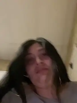 kriztal_pretty's cam snapshot