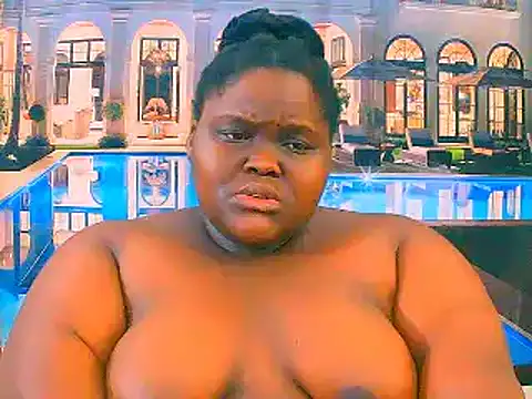 EbonyHotBuns's cam snapshot