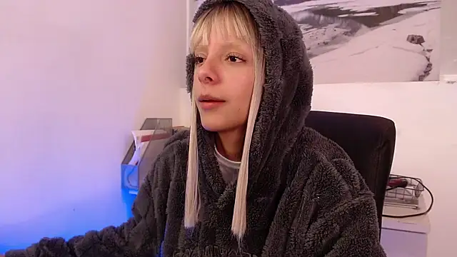 peyton_golden1's cam snapshot