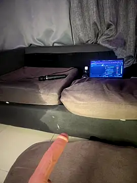 MerlyG's cam snapshot