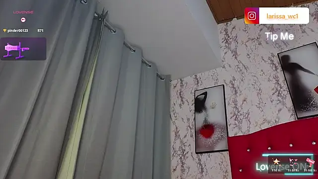 Larissa_Antonella's cam snapshot