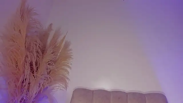 sara_gwen's cam snapshot