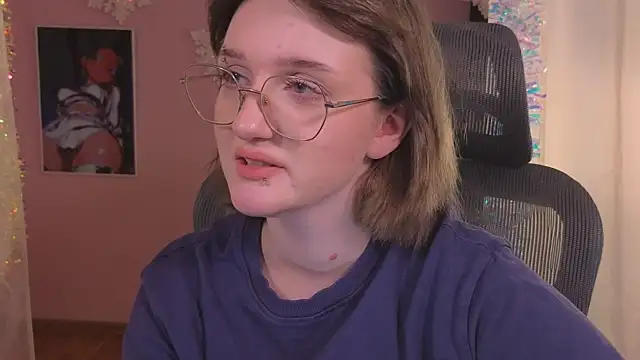 ELLIEJAY's cam snapshot