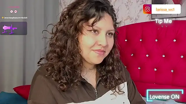 Larissa_Antonella's cam snapshot