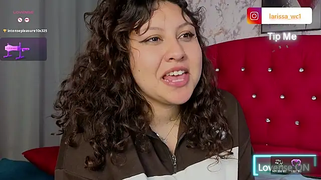 Larissa_Antonella's cam snapshot