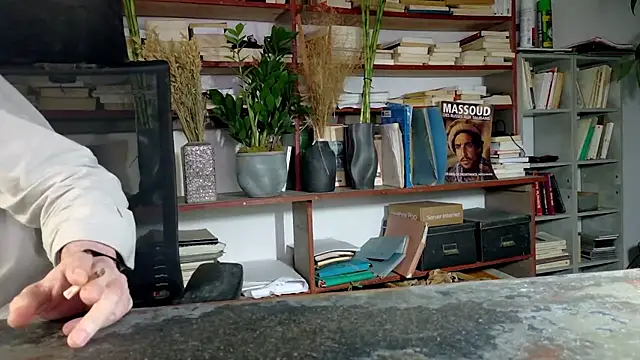 yvanbonar's cam snapshot