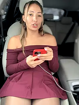 LetsFunKARINA's cam snapshot