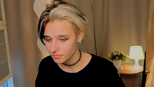 LizNostrand's cam snapshot