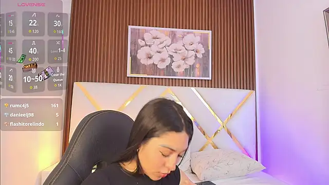 Emelie_Ch1's cam snapshot