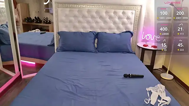 Alice_on_fire's cam snapshot