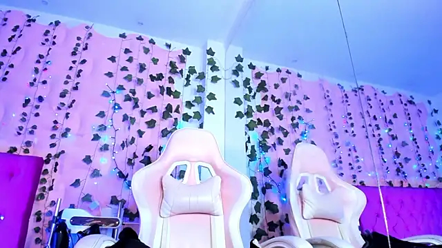 Natasha_Nassty_'s cam snapshot