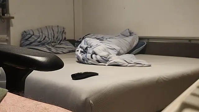 Alphapimmelchen live sex cam