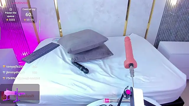 amor_smith_'s cam snapshot