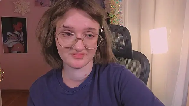 ELLIEJAY's cam snapshot