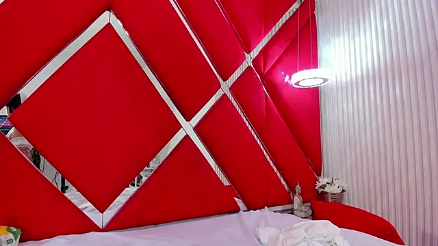 SusanCouper's cam snapshot