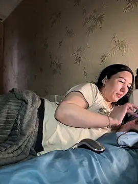 Naughtbaby_2025's cam snapshot