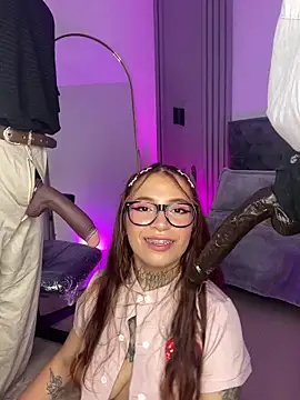 dreamleah_'s cam snapshot