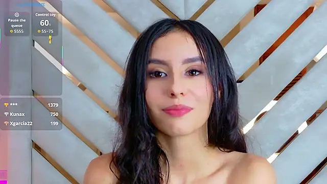 Sarah-Grace's cam snapshot