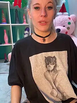 TheRealJessyLey's cam snapshot