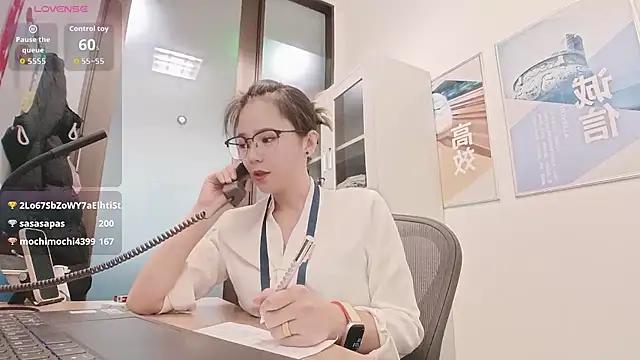 KKMM168 live sex cam