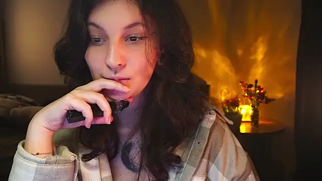 maymary_'s cam snapshot