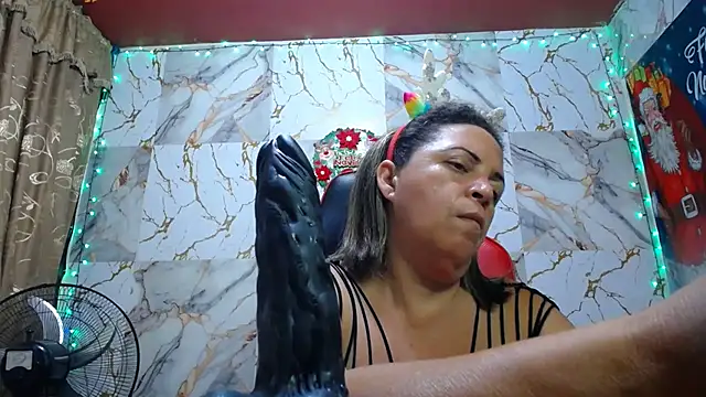 alina_maturehot's cam snapshot