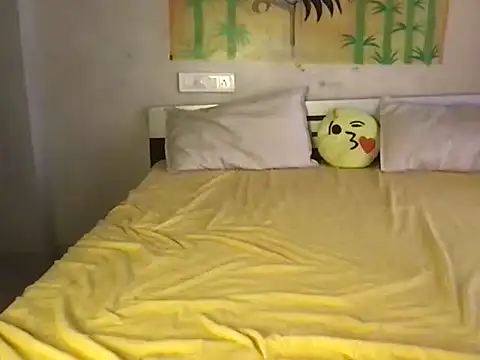 Your_guilty-pleasure's cam snapshot