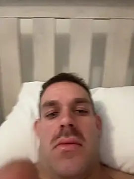 ThatBlueEyedBoy's cam snapshot