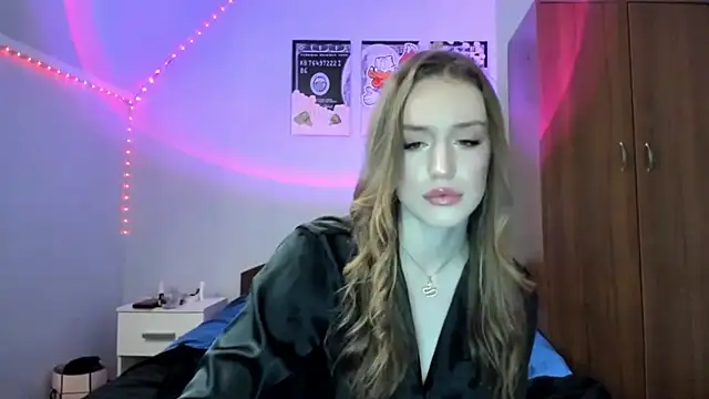 tinyglow's cam snapshot