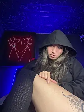 Sophie_LS's cam snapshot