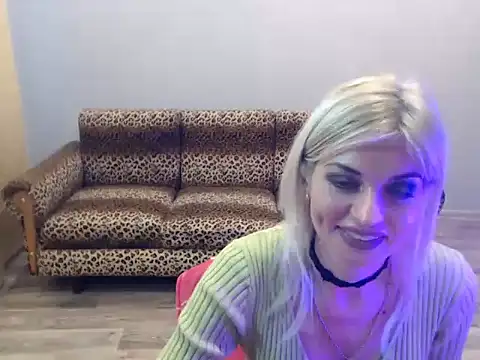 SexyBeatriice's cam snapshot