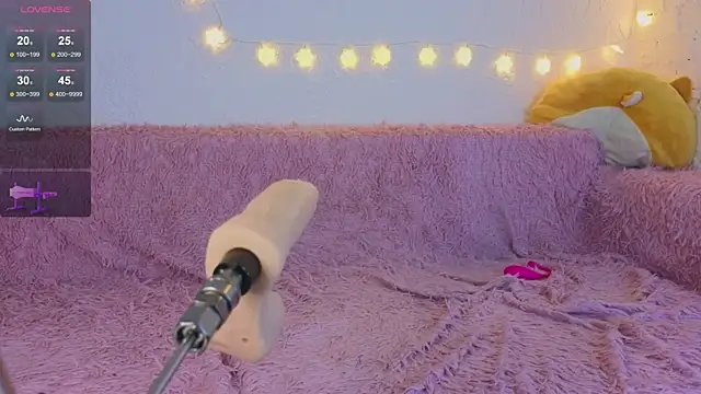 May_aster's cam snapshot