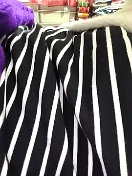 Anshika1431's cam snapshot