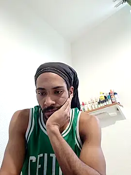 Mikaaa97 live sex cam