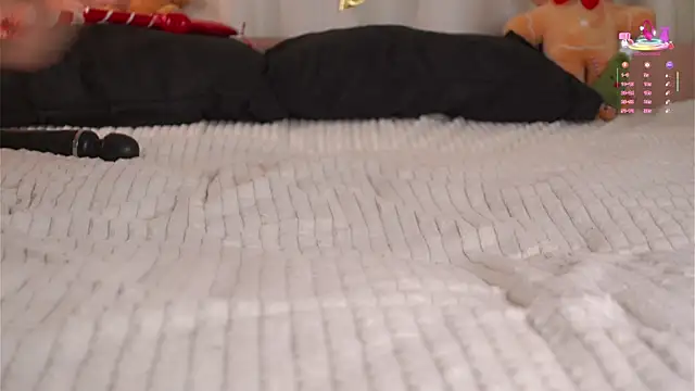 MaudAle live sex cam