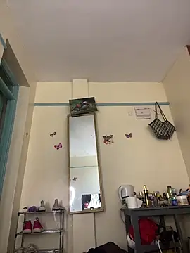 Miss_aerola's cam snapshot