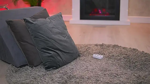 Abbela_White's cam snapshot