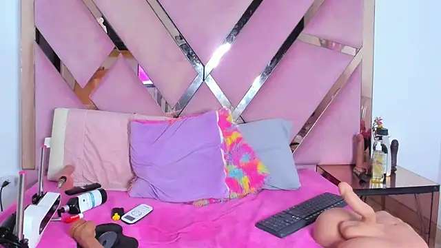 Freyaht's cam snapshot