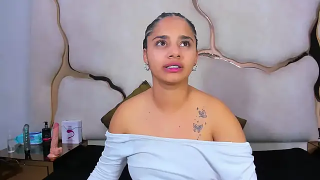 ScarletDoll's cam snapshot