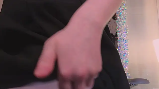 ELLIEJAY's cam snapshot