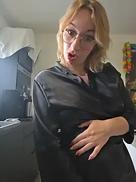 Giuliana_baby's cam snapshot